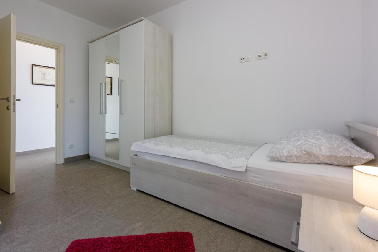 Apartamento Anton 1 Crikvenica Exterior foto